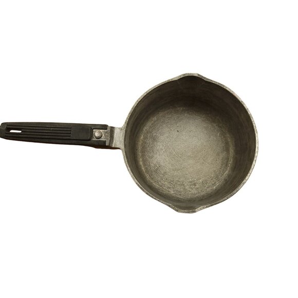 Vintage Magnalite Classic GHC 2 quart sauce pan dual spouts  USA #4682 No‎ lid - Picture 4 of 7